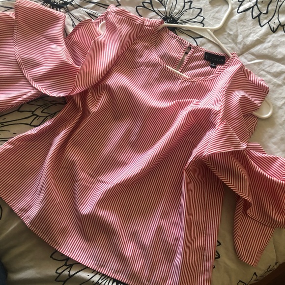 NWT! Adorable Top - Picture 4 of 5